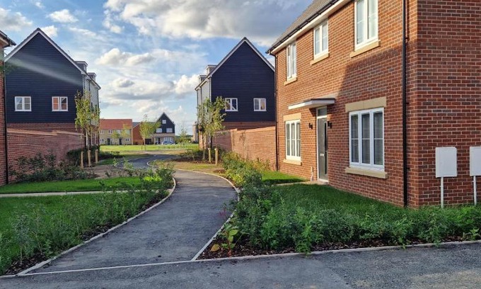 Peterborough Casa | Brand new Entire 4-Bed House in Peterborough