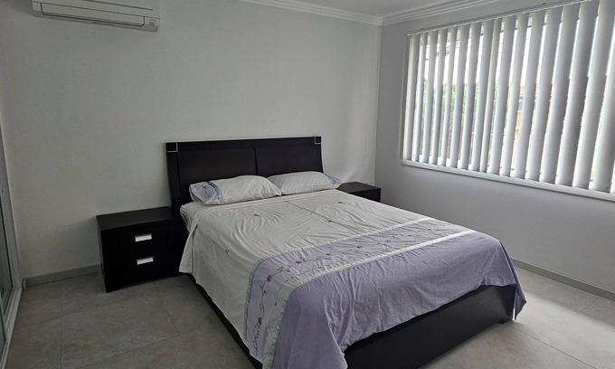 Fairfield West Casa | Brand new fully accessible 5 bedroom house