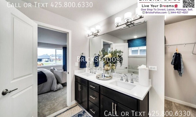 Marysville Casa | Brand-New Fully Furnished Home with Mother-in-Law Suite