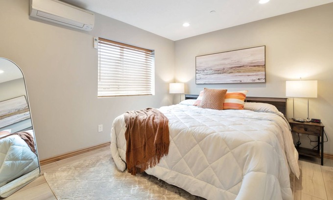 Morgan Apartamento | BRAND NEW Gorgeous 1 BD/2 BTH central to ski resorts!