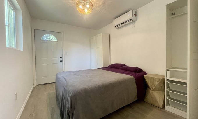 North Hollywood Cabaña | BRAND NEW Guesthouse in BEST LOCATION in NoHo!!!