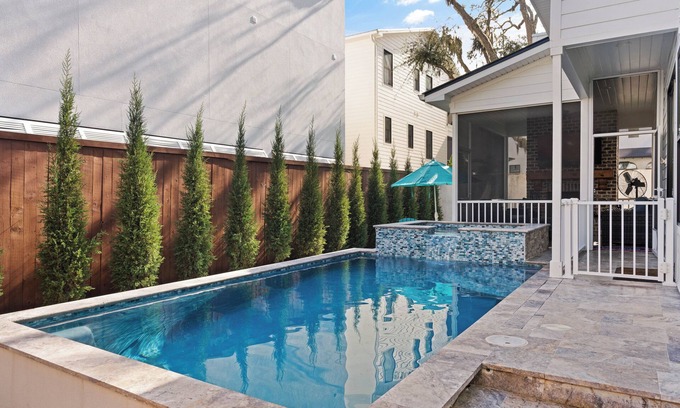 King City Casa | Brand New Home, Sleeps 10, Pool and Screened-in Porch with TV!