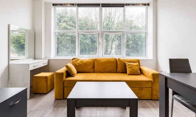 Edgware Casa | Brand new large studio edgware high street