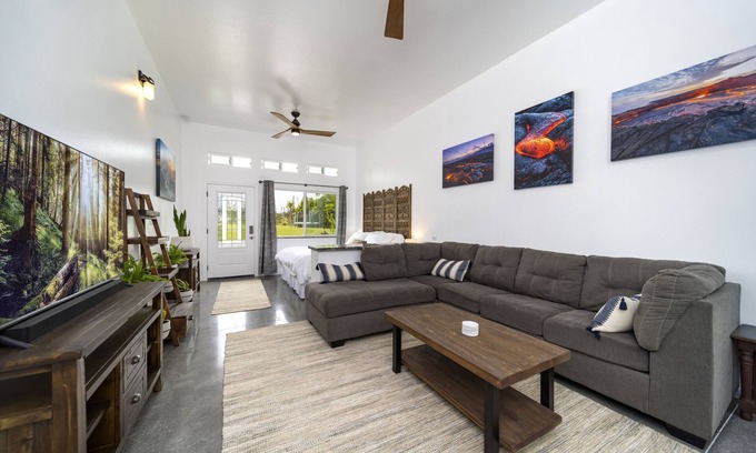 Keaau Apartamento | BRAND NEW - Lave Suite - Large Studio Apartment