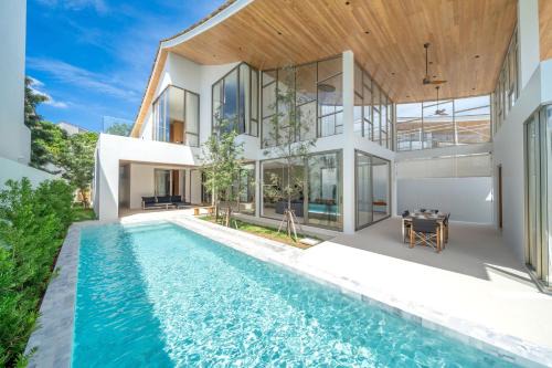 Bang Tao Apartamento | Brand-New & Luxury 5BR Pool Villa Trinity C2