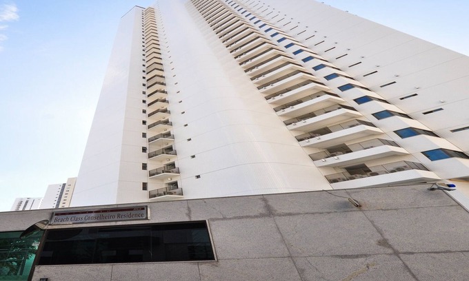 Boa Viagem Apartamento | Piso de lujo a estrenar en Boa Viagem en el piso 22, a 150 metros del mar y servicios