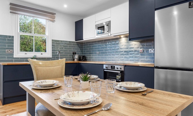 Barnet Casa | Brand New Modern 2 Bedroom House in Barnet, London