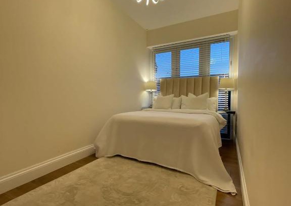 Dormers Wells Apartamento | Brand New Modern Flat
