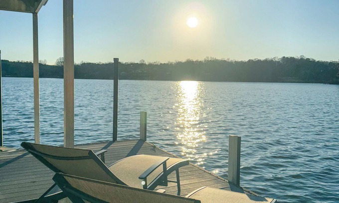 Inman Casa | Brand New Modern Home on Lake Bowen near Spartanburg