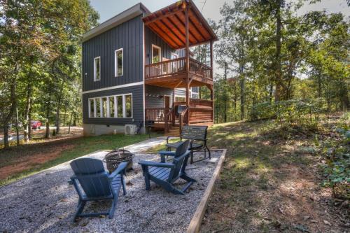 Cleveland Villa | Brand New Modern Luxury Couples Fit for Royalty