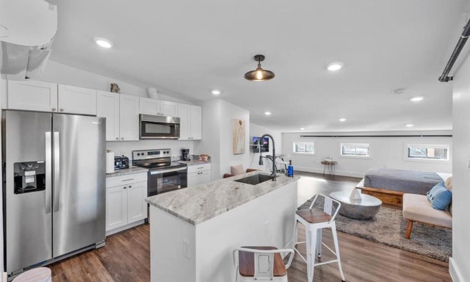 Over-the-Rhine Apartamento | Brand New on the Streetcar line