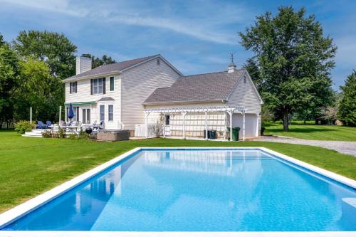 St. Michaels Casa | Brand-New Pool! Waterfront Bozman Village Home