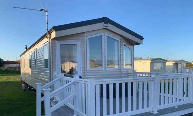 Woodhorn Casa | Nueva caravana con vistas al mar - Capacidad para 8 personas - 8 literas enormes