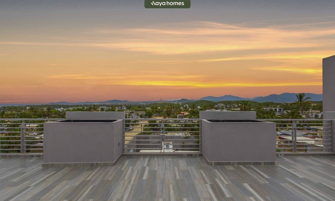 San José del Cabo Apartamento | """Brand New Studio- Marina - """"La Playita"""" Beach"""