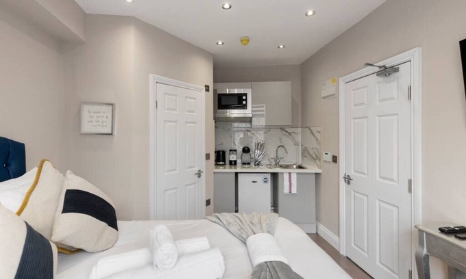 Seven Sisters Apartamento | Brand New Stunning and Cosy Studio - Very Central