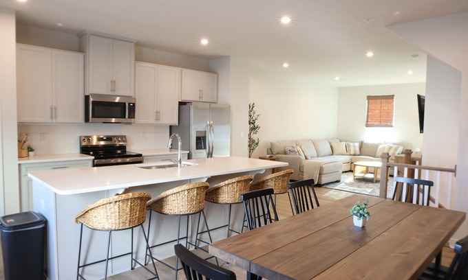 Bayside Casa | BRAND NEW: Upscale Townhome in Amenity Drenched, Luxury Community; Pools and Gym