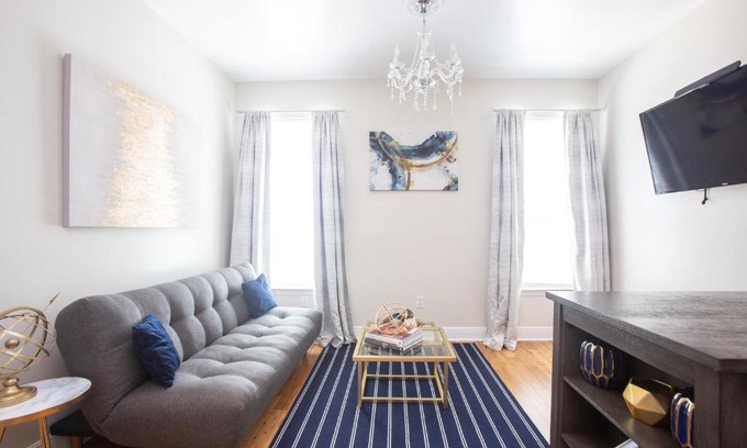 Saint Claude Apartamento | BRAND NEWLY Constructed 3BD Bywater Home Minutes From French Quarter Walking Distance Mississippi River