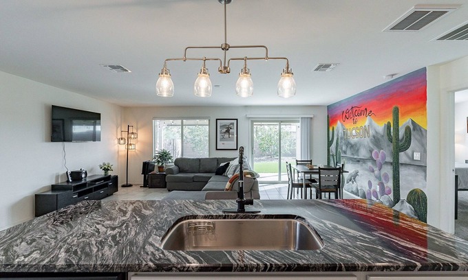 Tucson Casa | ✨ BRAND SPANKIN' NEW Modern Desert Home✨