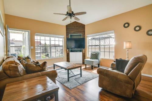 Table Rock Apartamento | Branson Condo with Pool 2 Mi to Table Rock Lake