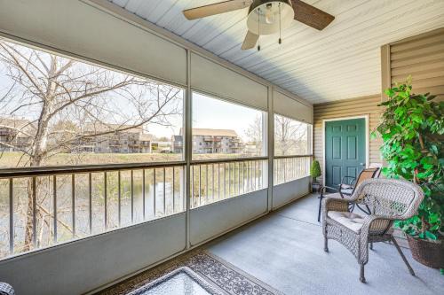 Table Rock Apartamento | Branson Condo with Screened Porch 4 Mi to Lake!