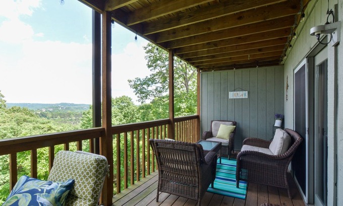 Notch Estates Condominio | Branson Treehouse Retreat 2 Bedroom Condo