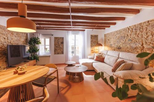 Barri Vell Apartamento | Bravissimo Calderers El Cavall, in the Old Town