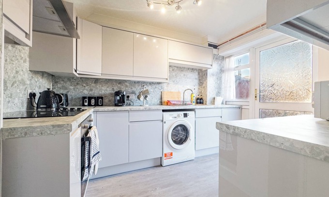 Basildon Casa | Braybrooke Bliss - 3 Bedroom House in Basildon