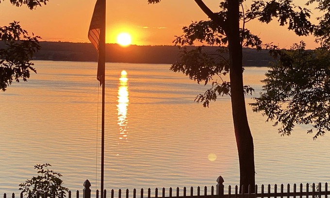 Teall Beach Casa | Breath taking lake view rental just minutes away from Seneca lake wineries!
