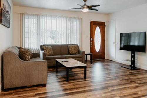 Cornelius Casa | Breathe Easy