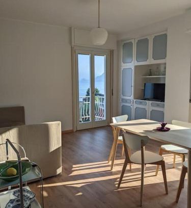 Stresa Apartamento | Breathtaking lake view in the heart of Stresa