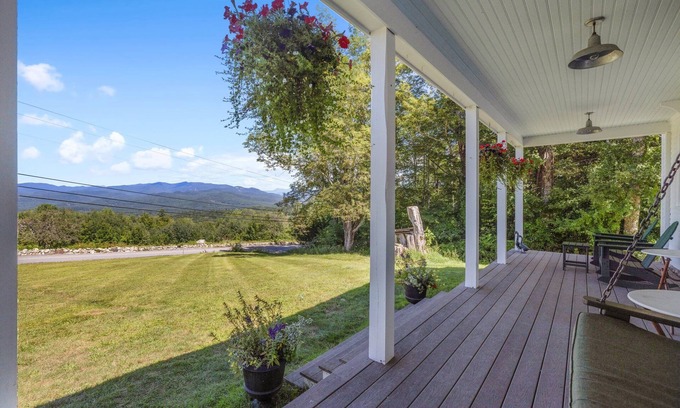 Campton Otro | Breathtaking Mountain Views from Lovingly Updated 1850 Antique Farmhouse