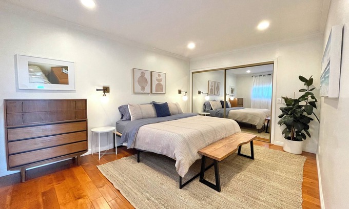 Sunset Junction Apartamento | Breathtaking View in the Heart of Hip Silver Lake