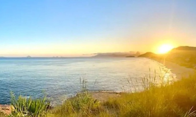 Piratininga Casa | Breathtaking View of the entire beach and Lagoa De Piratininga!