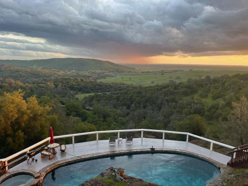 El Dorado Hills Casa | Breathtaking view of the Hills with HotTub, Pool and Pool Table