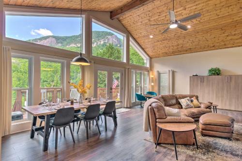 Chimney Rock Casa | Breathtaking Views Unique Chimney Rock Cottage!