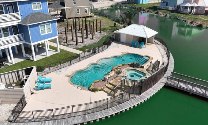 Bella Vista Casa | Breathtaking Views & Coastal Comfort: Your Perfect Home at Casa Pura Vida