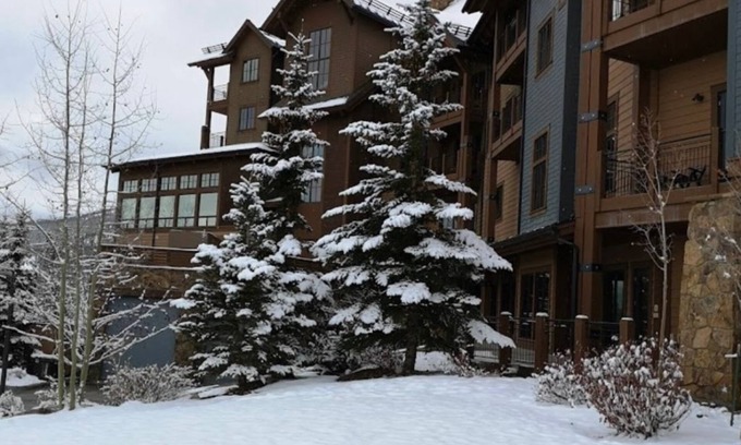 Breckenridge Complejo | Breckenridge Grand Lodge Resort on Peak 7 - Spring Skiing/Snowboarding Vacay