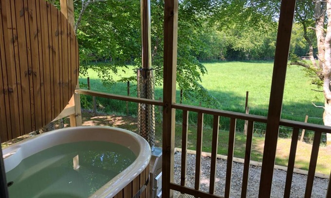 East Lewiston Chalet De Esquí | Breckland Lodge 3 with Hot Tub