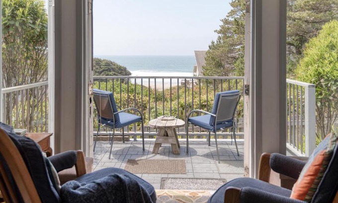 Lincoln Beach Casa | Breeze Cottage