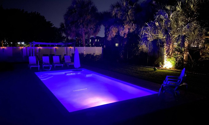 Pompano Beach Casa | Breeze Vacation Home