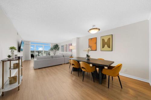 Marina del Rey Apartamento | Breezy & Beautiful - 3BR Marina del Rey Getaway