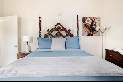 Old Harbour Casa | Breezy Bungalow Gated 2BR w Pool WiFi