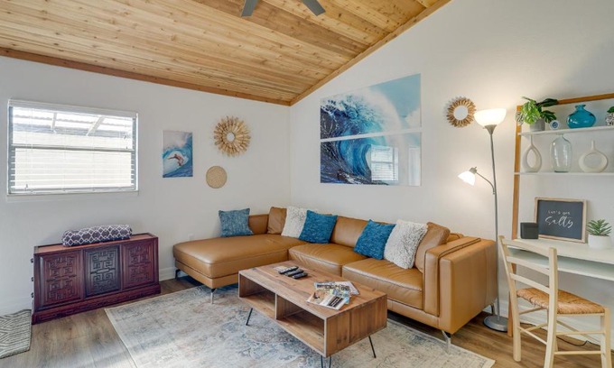 Port Canaveral Casa | Breezy Cape Canaveral Townhome about 1 Mi to Beach!