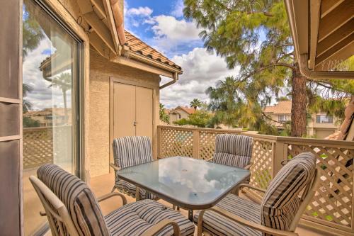 Mesa Apartamento | Breezy Mesa Condo with Community Pool and Hot Tub!