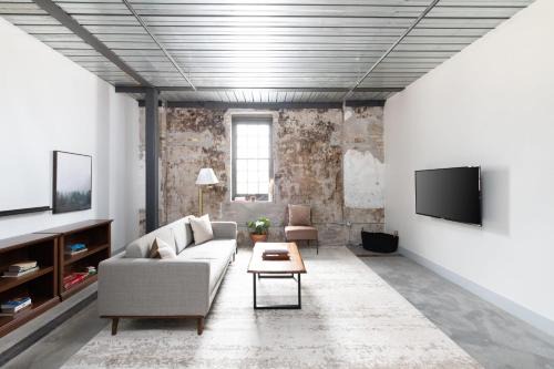 Westown Apartamento | Brewery District Luxe 1BR Near Fiserv with Parking