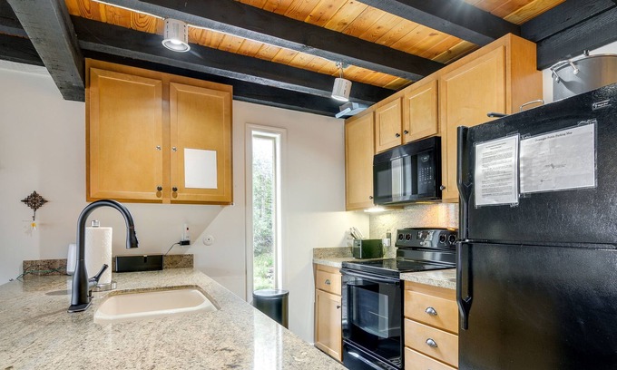 Brian Head Apartamento | Brian Head Vacation Rental: Walk to Giant Steps!