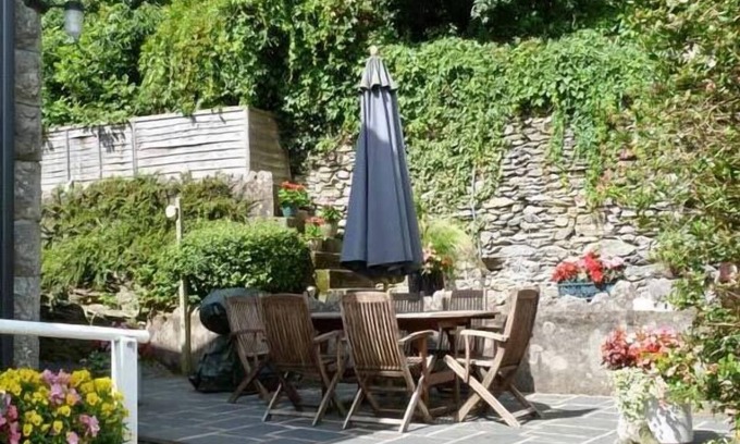 Lindale Cabaña | Briarcliffe Cottage