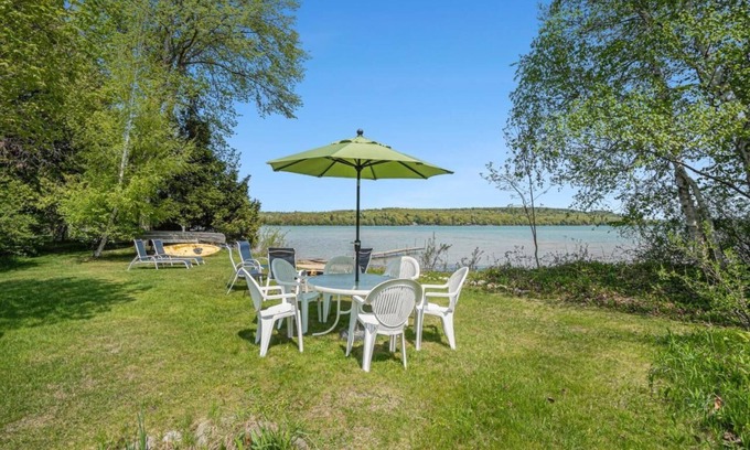 Empire Casa | Bricker Cottage on Little Glen