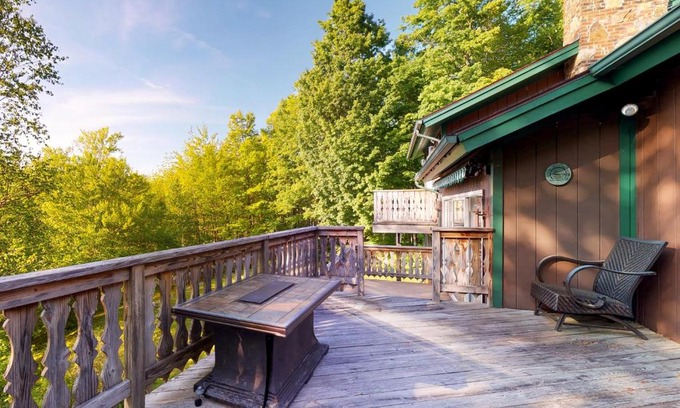 Franconia Casa | Bridal Veil Lodge