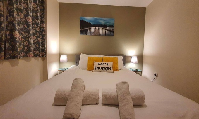 Basingstoke Casa | Bridgecity 3 BR Lehar retreat in Basingstoke